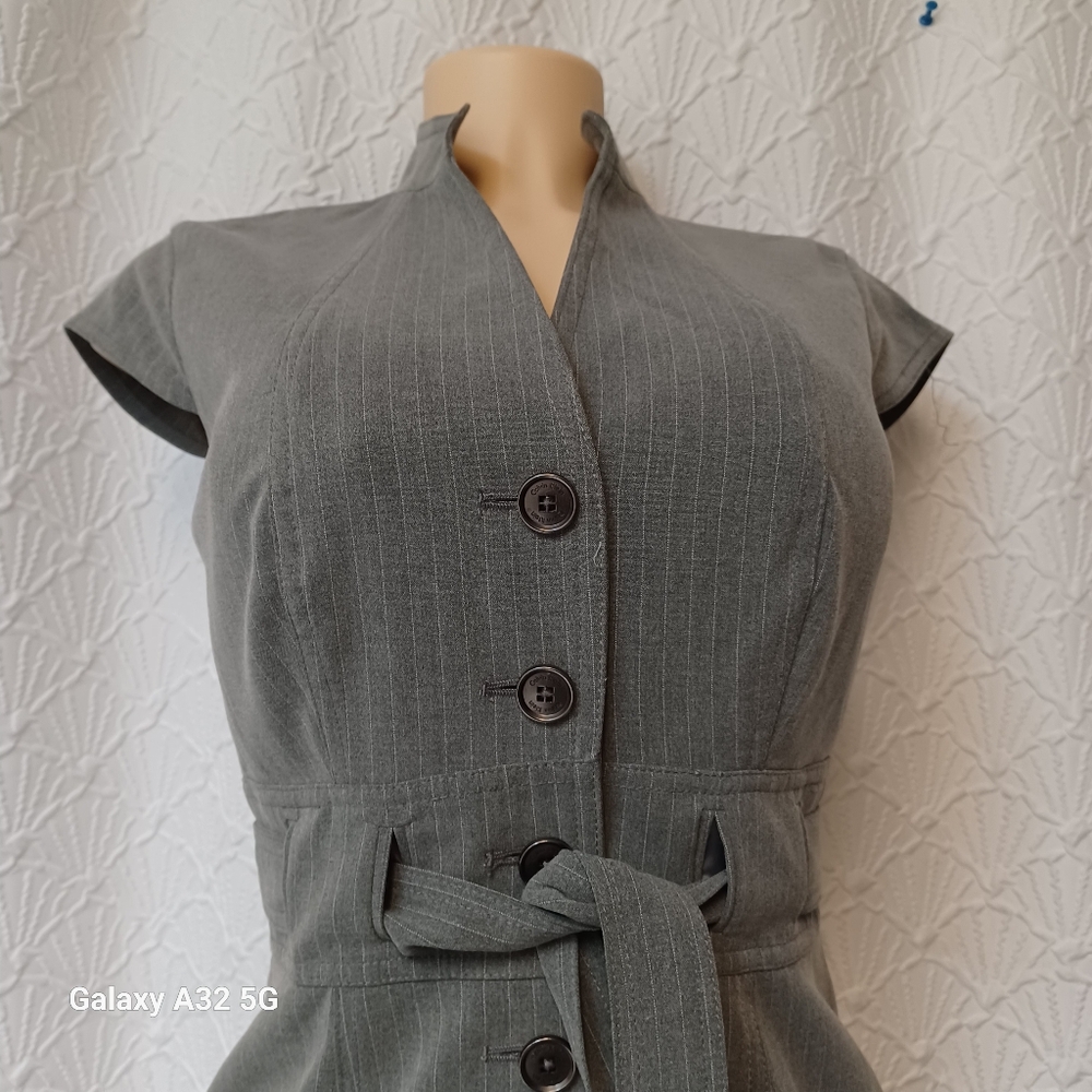 Calvin Klein Women Size 2 Charcoal Button-Front Midi Dress - Picture 4 of 15